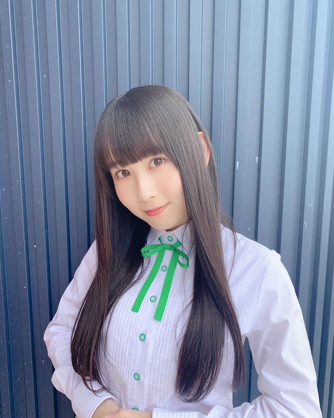 のインスタグラム：「▶◀*.゜﻿ ﻿ ﻿ ☺︎過去pic☺︎﻿ ﻿ この時は髪がなっがい〜 19年生きてきていっちばんながいときの井上瑠夏です👩🏻🙈」