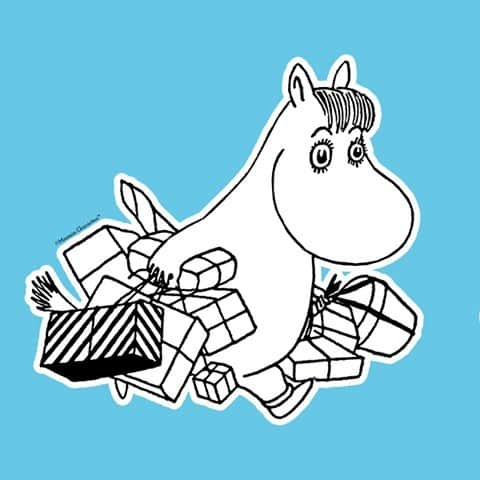 ムーミンさんのインスタグラム写真 - (ムーミンInstagram)「Moomin.com’s End of the Year SALE is here! Shop all Moominous items at a 15% discount on moom.in/end2020 😍   Discount is valid until 1.1.2021 EET 23:59 🎁   #moomin #moomincom #moominofficial #moominshop」12月30日 21時59分 - moominofficial