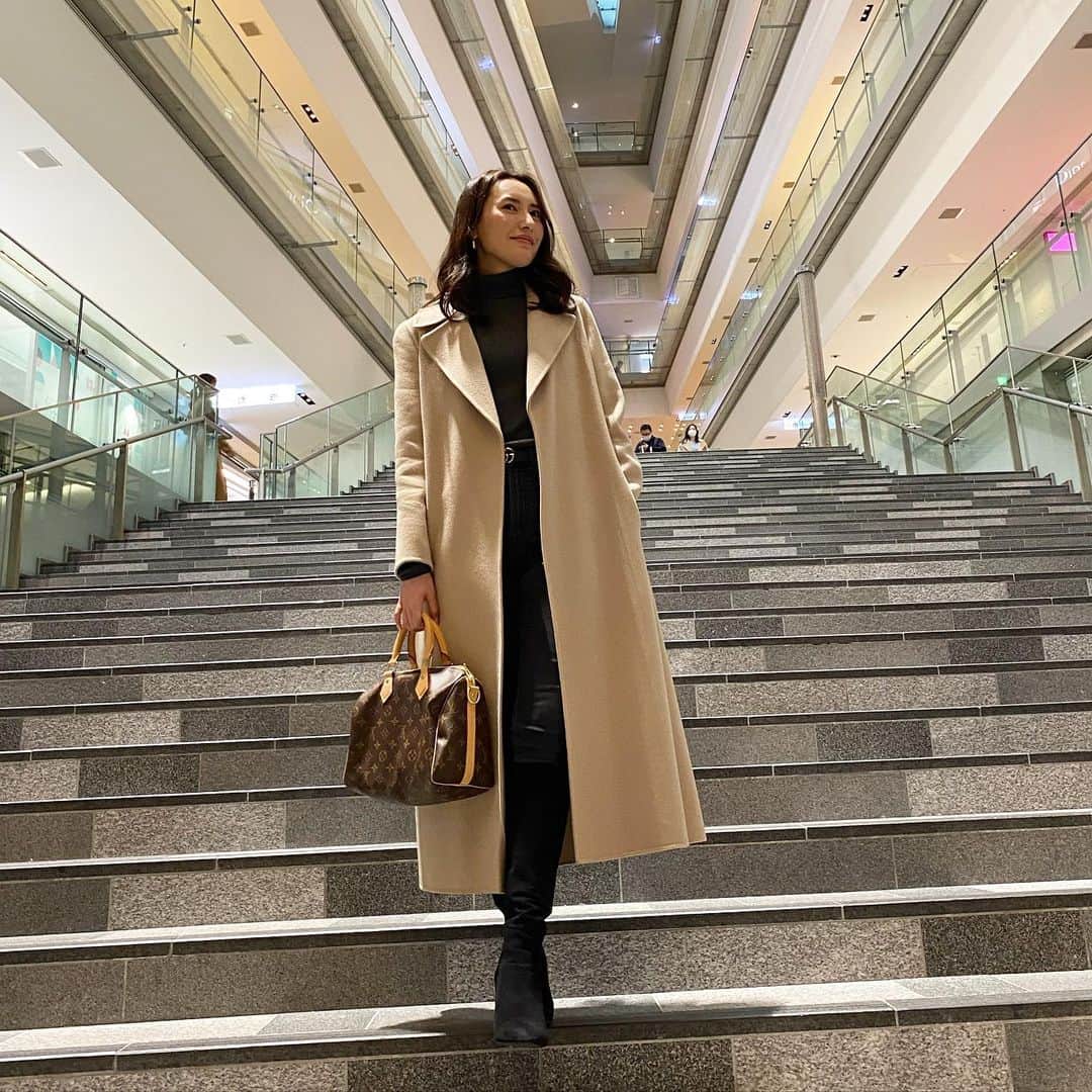 松本リコのインスタグラム：「・ ・ ・ bills表参道 ( @billsjapan ) 急遽lunchしてきた(*ˊ˘ˋ*)♪ ありがとっ！ ・ ・ ・ #japanesegirl #japangirl  #japanesemodel #japanmodel #yahoo #お洒落 #インスタグラマー  #インフルエンサー #撮影 #ハーフ顔 #ハーフモデル #fashion #通販モデル #ファッション #楽天 #通販 #bills表参道」