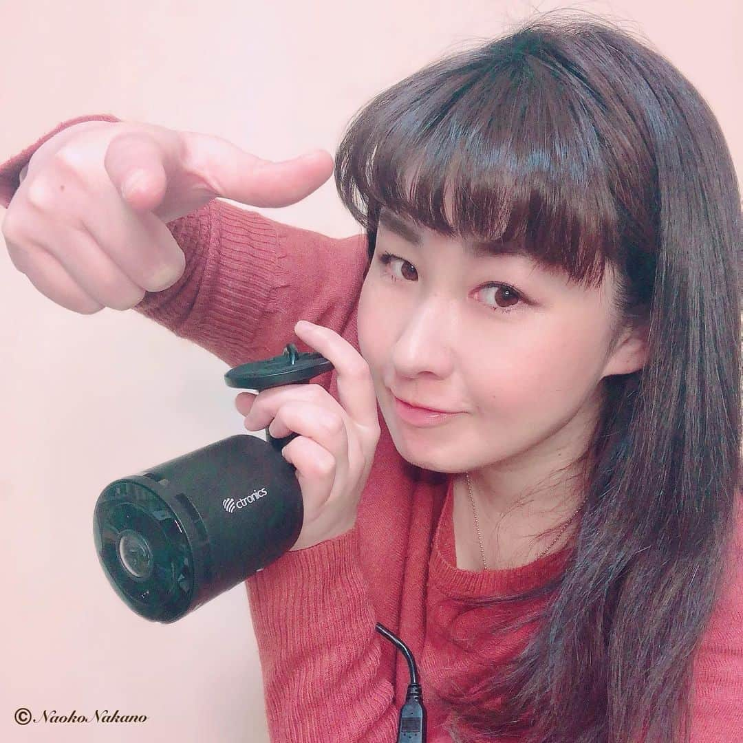 中野菜保子さんのインスタグラム写真 - (中野菜保子Instagram)「. 【年末は防犯お忘れなく♪】 @ctronics_jp . 写真は🍎🍎🍎🍎🍎枚 2:クリアな画質✨ 3:動体検知♪ ※わかりやすいのでホムペからお借りしました . ご機嫌いかがですか？（≧∇≦）？ . 以前Twitterで お部屋に不審者❓❓ みたいなのを ツイートしたのです。 . で 「防犯カメラとかは？」 など色々DM等で ご心配頂いたのですが . 実は付いております😄🎥👀 . どこにつけているかは 勿論ナイショですが . 空き巣被害は 年末年始に増えるので 皆さんもお気をつけてです ↑安城市の防犯劇担当 中野からのお願い . . ウチは 防犯カメラで有名な 「ctronics・@ctronics_jp」 さんの超高性能カメラで 録画です🎥🎞📸 . . 何がいいかって 工事不要・アプリで管理 約500万画素・動体検知 SDカードで録画ができて . 面白いのは 双方向の音声機能があるので 侵入してきたのを見つけたら 「くぉらぁぁぁぁ〜〜❗️❗️❗️」 って威嚇できますよw . 録画したものを お好きな時に警察へ🎁 . . 室内につければ 外出中、家族とも会話できます。 . 動体検知も風や動物ではなくて 確実にヒトに反応するので 勝手にお庭に入って来た人とか キレーーーに映ってますwww . 高性能の暗視カメラなので 明かりなしでも 夜もバッチリ . 30mの広範囲に撮影できるので おすすめ。 . 近所の方にも感謝されるし 付けるといいと思います . 2・3個使って 防犯だけじゃなくて 留守中に 室内でペットさんを 見守るのにも使えるし . 今ほんと安くて高性能で 殆どお金がかからずに 防犯対策できるので いい時代やなとおもいます🌟👀🌟 . 年末年始は気が緩みがち ですけれど 防犯しっかりしながら 良い年をお迎え下さいね🍓🍓🍓 . 今年も1年応援して下さって ありがとうございました😊 . みんな楽しく過ごせますように🍀🍀🍀 ＊ ＊ ＊ #防犯カメラ #ctronics #防犯対策 #高画質 #動体検知 #最新暗視機能 #双方向音声 #広い視野 #簡単設置 #遠隔監視 #アプリ管理 #ワイヤレス #中野菜保子 #俳優 #actor #moviestars #model #ストップ犯罪 #防犯劇 #500万画素 #ノイズ少ない #良いお年をお迎え下さい  @ctronics_jp @syanhaijitensya」12月30日 22時40分 - naokonakano8319