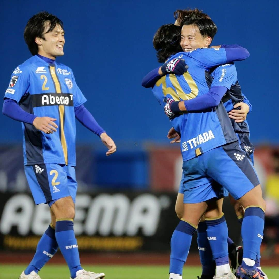 FC町田ゼルビアさんのインスタグラム写真 - (FC町田ゼルビアInstagram)「⚽️契約更新⚽️﻿ ﻿ 本日、契約更新が発表された #岡田優希 選手の写真をお届け📷﻿ ﻿ 第12節北九州戦でJリーグ初ゴールを奪い、今シーズンは4ゴール🥅⚽️⚽️⚽️⚽️﻿ 2021シーズンはJ1昇格のために今シーズンを上回るゴールを奪う‼️﻿ 地域貢献活動にも積極的に参加する岡田選手はピッチ内外で走り続ける🏃🏻‍♂️﻿ ﻿ #FC町田ゼルビア #zelvia #Jリーグ #サッカー #スポーツ #soccer #football #JLeague #町田 #王子 #佐藤満春」12月30日 22時54分 - fcmachidazelvia