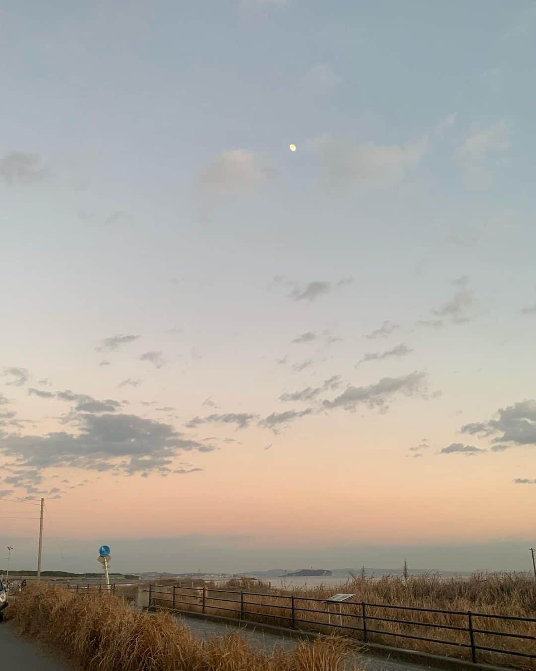 西谷菜々さんのインスタグラム写真 - (西谷菜々Instagram)「. 🌇✨💫  沢山の気付きと感謝の一年でした。 皆さま、良いお年を☺️ #2020」12月30日 22時51分 - nana_nishitani