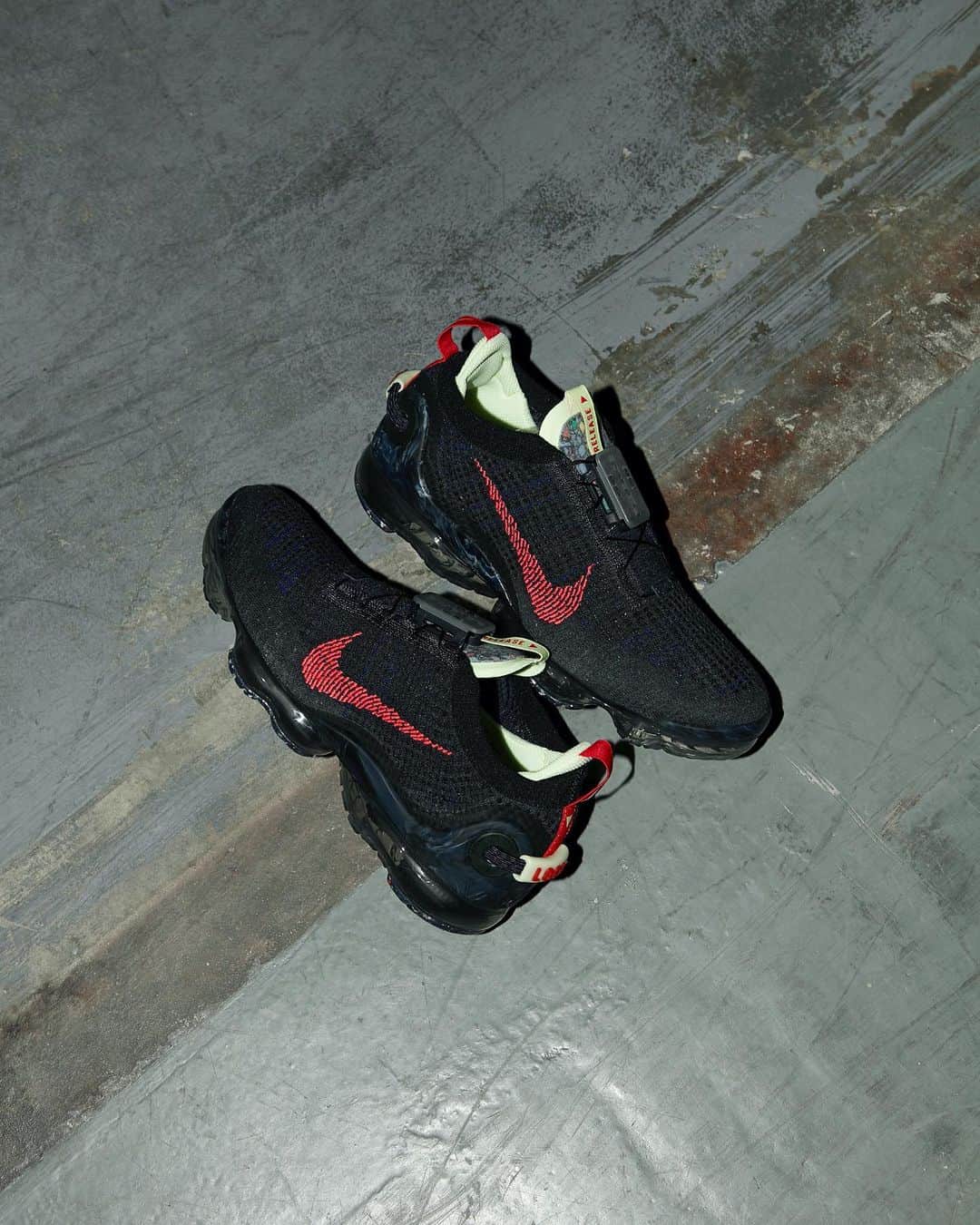 FOOTASYLUMさんのインスタグラム写真 - (FOOTASYLUMInstagram)「Vapormax 2020 - the shoe you didn't know you needed until now 🔥  #Footasylum #Nike #Vapormax」12月30日 23時05分 - footasylum
