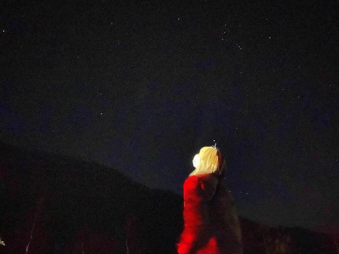 アン・アルムさんのインスタグラム写真 - (アン・アルムInstagram)「별이빛나는밤에」12月30日 23時08分 - ahnahr