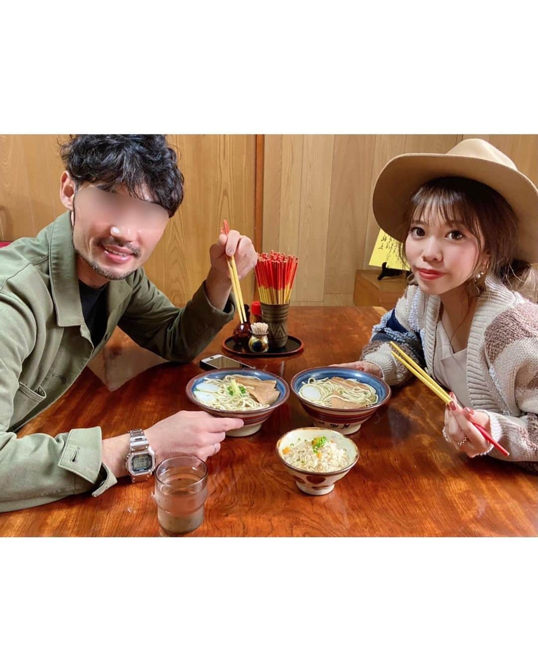 Ayuminさんのインスタグラム写真 - (AyuminInstagram)「🌺首里そば🌺 3日間連続ソーキそば食べられて幸せだった🍜 首里そばさんも人気なのがよくわかる美味しさ🥺✨ おそばはもちろんなんだけど、じゅーしーが絶品❣️ ここにきたらじゅーしーも食べるべき🤩 . ☑️ #首里そば　(中) ☑️ #じゅうしぃ . 首里そばは太麺で腰がありモチっと！！ 優しいお出汁もたまらなかった！ ここもまたリピートしたい🥺 . スタバクイーン👸🏼メインアカウント ➡︎ @ayumin0220stb . #ソーキそば#沖縄そば#じゅーしー#ジューシー #沖縄旅行#沖縄#那覇グルメ#沖縄グルメ#沖縄ランチ#那覇ランチ #インスタグルメアワード2020#あいなご#ナゴレコ#グルメライター#タビジョ」12月31日 0時00分 - ayumin0220