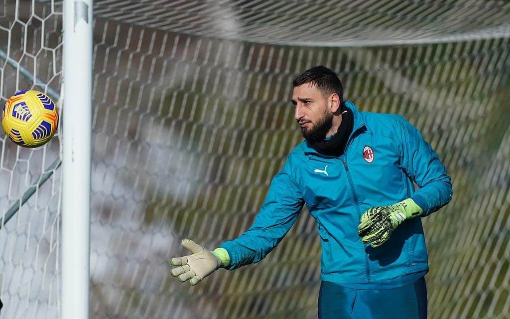 ジャンルイジ・ドンナルンマのインスタグラム：「Back to training ⚽️🧤」