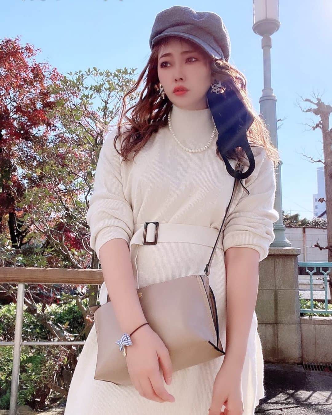 のインスタグラム：「@gu_global ニット1300円 @vis_jp 帽子 @ropepicnic_official 鞄 @UNIQLO ブーツ1500円  good night💤  #シンプル #大人かわいい#大人カジュアル #ホワイトコーデ #きれいめファッション #ママコーデ #ニット #ニット #ユニクロ #お洒落さんと繋がりたい #帽子コーデ #ジーユーコーデ #体型カバー　#ぽちゃコーデ #インフルエンサー #プチプラ #ベージュコーデ #fashion #服装 #elegant #casual #レディースファッション #mystyle #me #dailylook #instagood #ootd #fashionstyle #fashiongram #fashionphotography」