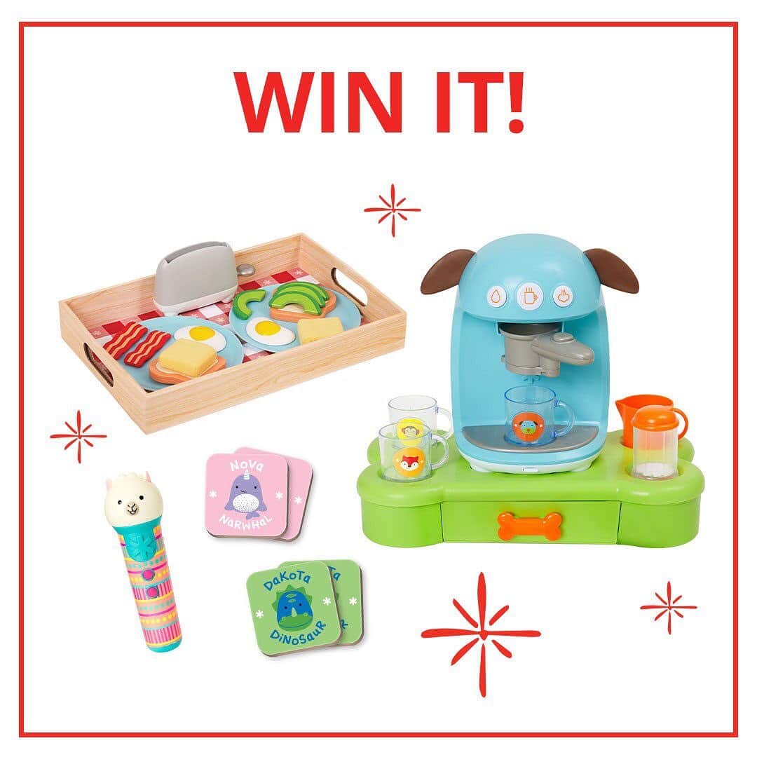 のインスタグラム：「Happy Win it Wednesday Skip Hoppers! ✨🎁❤️   This week, we're so excited to give away a pre-school toys bundle to 5 lucky winners!   To enter: 1) Follow @skiphop and like this post 2) Tag a friend in the comments!  Open to US residents over 18 years of age. Winners will be selected on 1/4 and announced that week.  Full terms and conditions: https://bit.ly/2ZxxQzu」