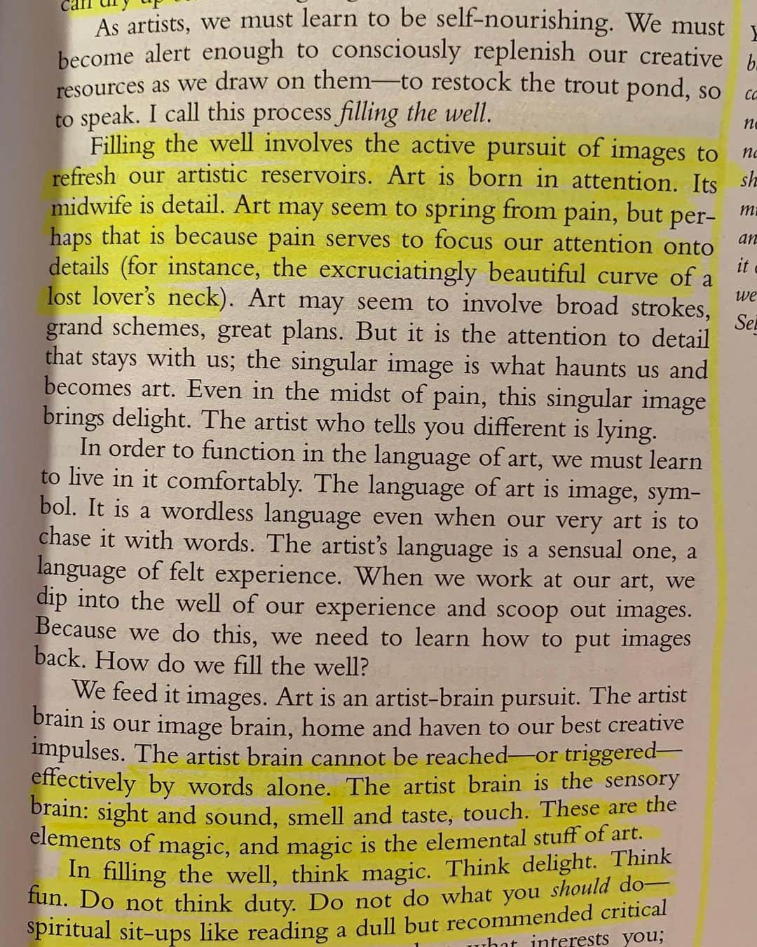 マット・マクゴリーさんのインスタグラム写真 - (マット・マクゴリーInstagram)「"The Artist's Way: A Spiritual Path for Higher Creativity" by Julia Cameron ( @JuliaCameronLive ) # I was given a copy of this book as a gift when I was in high school, but never got around to reading it. A few months ago it ended up popping up in some different areas of my life so I gave it a read and I was really glad that I did. For anyone that is missing a sense of creativity in their life or looking to reignite some of the passion in an area of creativity that you are drawn to, this book is a very worthwhile read. It is a 12 week program designed to tap into the joy of creativity, and uses a spiritual (not religious) approach to get there. One of the things that I love about it is that it supports the cultivation of joy and ease as a primary fuel, rather than a sense of militant, "shut up and do it" mentality that many artists have internalized along with perfectionism and grind culture (resulting from the effects of capitalism and white supremacy, even though the book doesn't name those things). # Art and tapping into our creative joy can also be incredibly healing and resilience building, not to mention that art shifts and shapes culture. We need artists to be radical about their visions for the future, imagining worlds beyond the oppressive systems that we live with and that have atrophied our imaginations for solutions that exist outside of the current system. Shifting culture is how our movements for justice win, and the artist has a very important role to play in that. In the words of Toni Cade Bambara, “The role of the artist is to make the revolution irresistible." # My Booklist: bit.ly/mcgreads (link in bio) #McGReads」12月31日 1時20分 - mattmcgorry