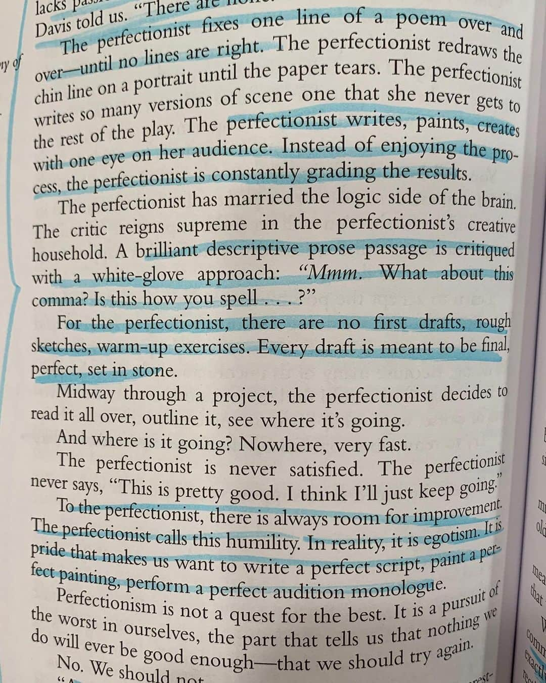 マット・マクゴリーさんのインスタグラム写真 - (マット・マクゴリーInstagram)「"The Artist's Way: A Spiritual Path for Higher Creativity" by Julia Cameron ( @JuliaCameronLive ) # I was given a copy of this book as a gift when I was in high school, but never got around to reading it. A few months ago it ended up popping up in some different areas of my life so I gave it a read and I was really glad that I did. For anyone that is missing a sense of creativity in their life or looking to reignite some of the passion in an area of creativity that you are drawn to, this book is a very worthwhile read. It is a 12 week program designed to tap into the joy of creativity, and uses a spiritual (not religious) approach to get there. One of the things that I love about it is that it supports the cultivation of joy and ease as a primary fuel, rather than a sense of militant, "shut up and do it" mentality that many artists have internalized along with perfectionism and grind culture (resulting from the effects of capitalism and white supremacy, even though the book doesn't name those things). # Art and tapping into our creative joy can also be incredibly healing and resilience building, not to mention that art shifts and shapes culture. We need artists to be radical about their visions for the future, imagining worlds beyond the oppressive systems that we live with and that have atrophied our imaginations for solutions that exist outside of the current system. Shifting culture is how our movements for justice win, and the artist has a very important role to play in that. In the words of Toni Cade Bambara, “The role of the artist is to make the revolution irresistible." # My Booklist: bit.ly/mcgreads (link in bio) #McGReads」12月31日 1時20分 - mattmcgorry