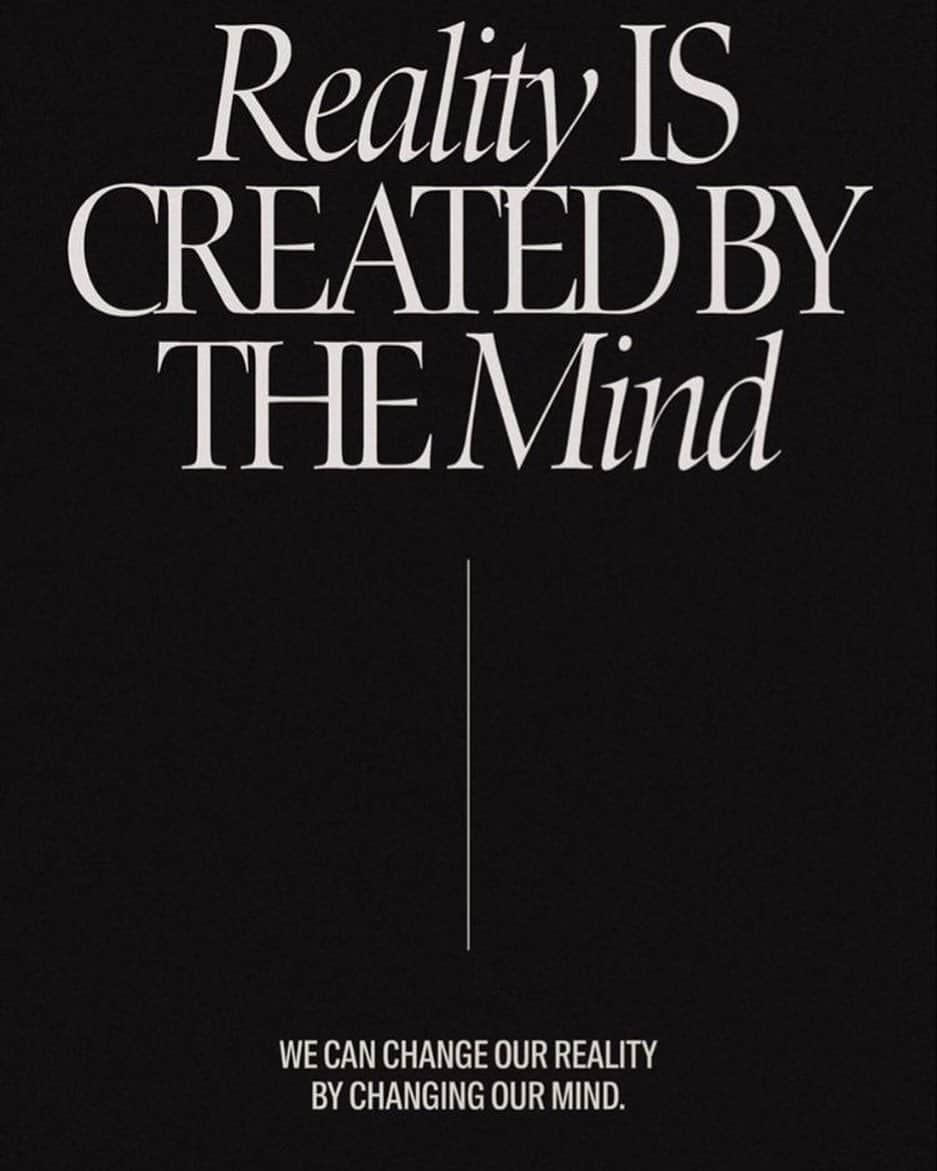 ローラさんのインスタグラム写真 - (ローラInstagram)「Reality is created by the mind🖤 We can change our reality by changing our mind. 💭🙈✨　　　  意識を変えれば、現実も変えられる🖋  私が信じている言葉✨」12月31日 1時24分 - rolaofficial