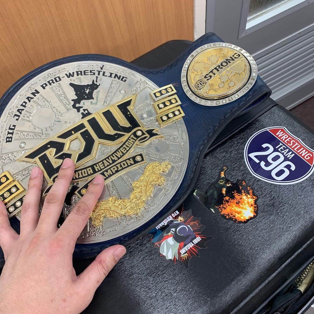 木高イサミのインスタグラム：「なんとか届いたよ。#basara_pw #bjw #strongj」