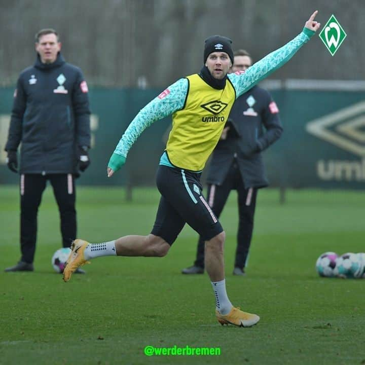 ヴェルダー・ブレーメンさんのインスタグラム写真 - (ヴェルダー・ブレーメンInstagram)「Und ②⓪②①, Fülle? 📈 _______ #Werder #Bremen #svw #Füllkrug」12月31日 2時13分 - werderbremen