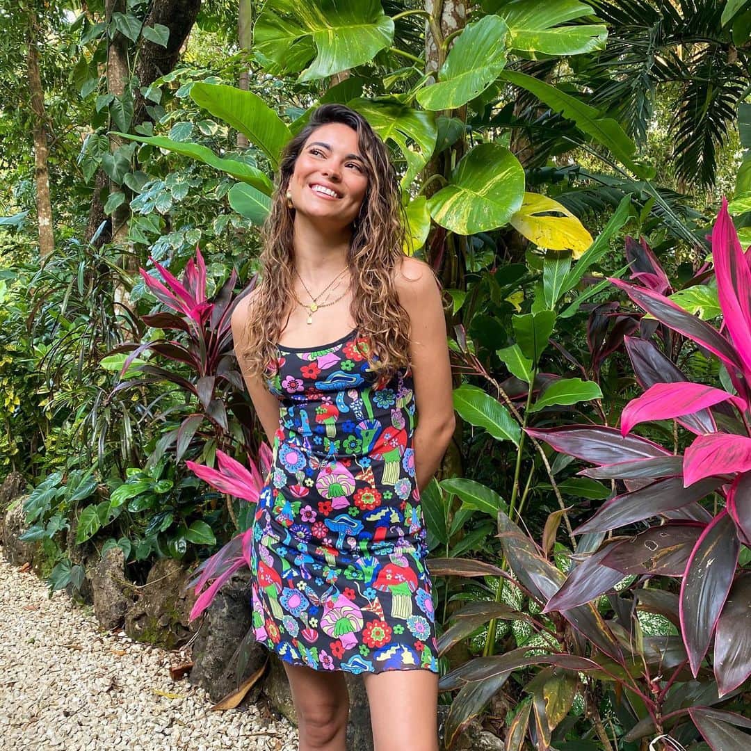 キラ・サントーロのインスタグラム：「En la selva🌴 @nyahotelcr」