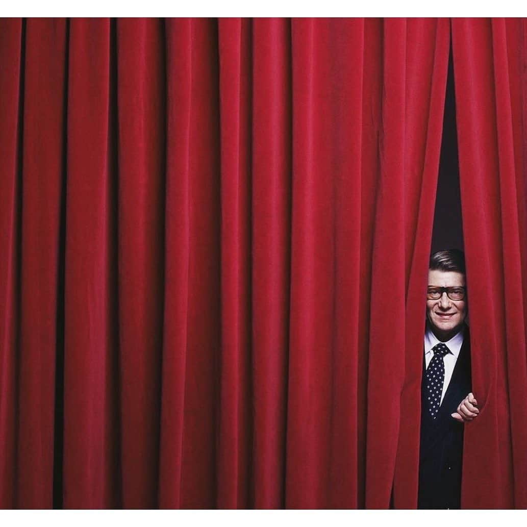 アダムのインスタグラム：「Yves Saint-Laurent. Paris, October 1995. Jean-Marie Périer.」