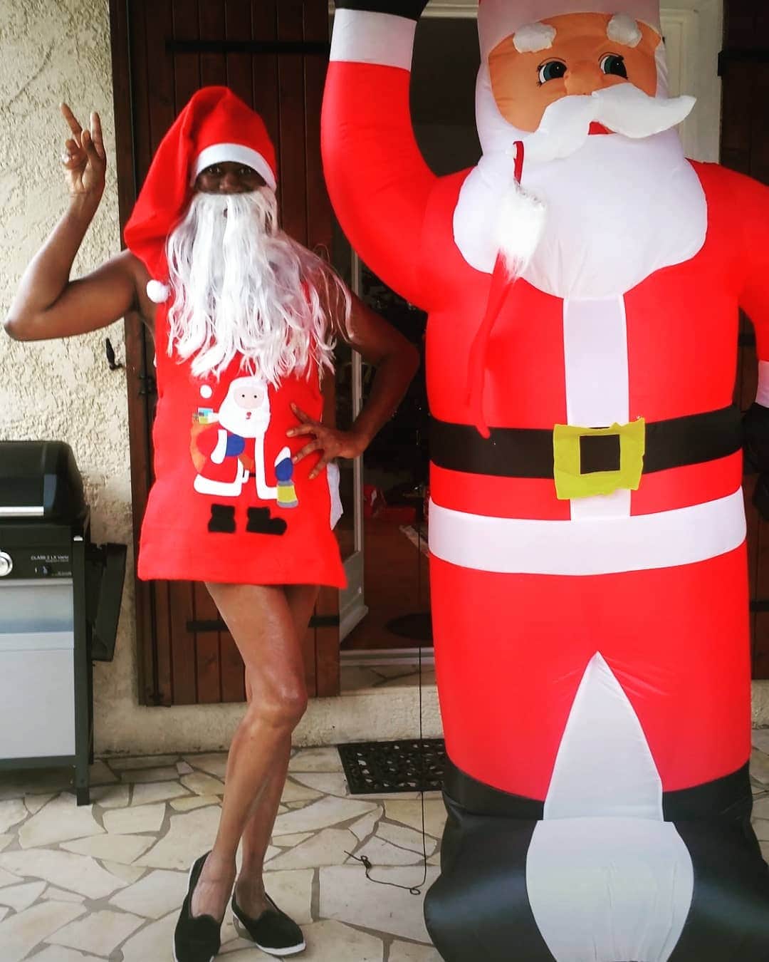J・アレキサンダーのインスタグラム：「Pre Pandemic  GoodMorning, Afternoon  and Evening friends and fans OK..! OK..! Last Christmas pic of Me and #Santa this year saying #byebitch #PEACEOUT2020 in #ArcachonFrance   Thanks for pic @marieoneillcastagne   #Arcachon #france #santa #santaclaus #missj #missjalexander #msj #santahat #fashion #menwithstyle #mensoutfit #catwalk #runway  #beard #legsfetish #legstagram #legsout #crossdressing」