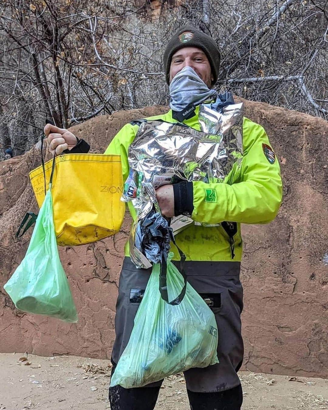 Travis Burkeさんのインスタグラム写真 - (Travis BurkeInstagram)「Swipe right to see a glimpse of the damage in one of my favorite places on earth! :( ⠀ A quote from the Zion National Park Service- “Recently there has been an uptick in some visitors wanting to leave their ‘mark’ during their visit. You can help protect Zion National Park by not creating graffiti. No one comes to the park expecting to see graffiti but nearly every day, staff find words and shapes carved, drawn, painted (with mud, dirt, pigment, paint), or scratched on rocks. Over four million people visit Zion every year. Please allow other park visitors their opportunity for discovery by leaving rocks, plants, archaeological artifacts, and other objects as you found them.” ⠀ This breaks my heart. As someone who encourages people to get outdoors, I feel it is my duty to also help educate people on Leave No Trace principles, and we can all do our part to help educate others. The main goal is to leave spaces that you visit in the same or better condition than how you found them! You can find more at LNT.org. ⠀ Share this post and/or leave a comment to help encourage current and future generations to respect and protect these magical landscapes that we all love! ⠀ Thanks to my friends at @Dometic for joining the @conservationalliance and for encouraging more people in the community to talk about these important subjects! ⠀ Huge respect to all of the unsung heroes of the @NationalParkService! All images captured by the NPS 🙏🏼. Video shot by me last year in Zion. ⠀  #thedestinationdeclaration #leaveitbetter #LNT #Zion #ZionNationalPark #nationalpark #RespectAndProtect」12月31日 3時56分 - travisburkephotography