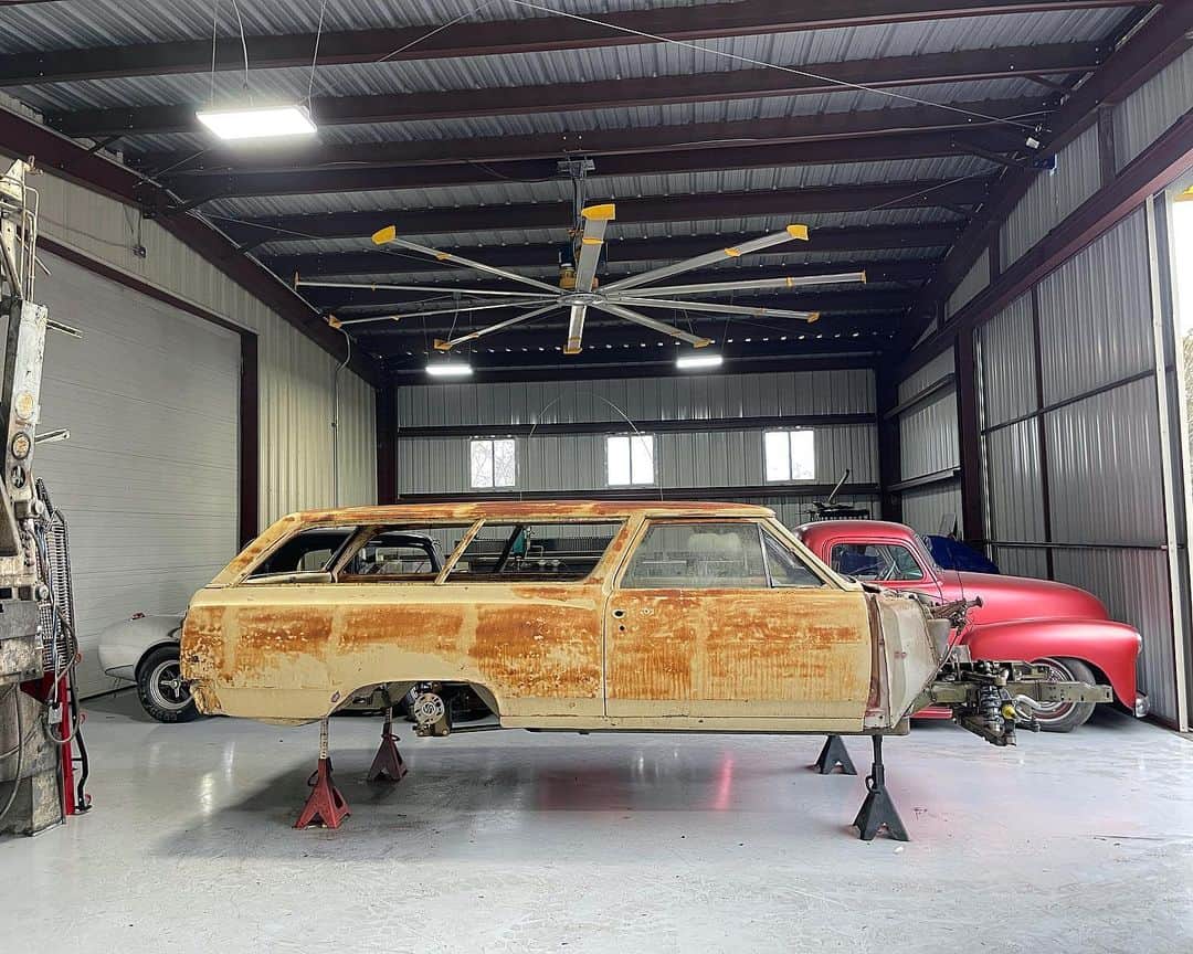 ウエストコーストチョッパーズのインスタグラム：「And just like that another badass car is born.   Finally getting around to my 1964 Chevelle 2-Door wagon.  (Made @ South Gate Cali plant💜)  Guys took the body off the stock frame and popped is on a New @roadstershop FastTrack chassis.  These frames are so nice and really easy to work with. They automatically change the whole DNA of the car to Badass.  Going to do this thing a Restored Custom. Keep stock paint, trim and interior. Add a tilt wheel for my big ass and A/C for “Texas”. Maybe a cool hidden sound system.  For sure making it a 3-Pedal car. Not sure about motor. I do have a really nice .030 over 396 I got off @iannottibros Maybe with that @holleyperformance Sniper FE? Not sure if that will work good on an older motor??  Still sorting out the details but I’m digging it!  #jessejames」