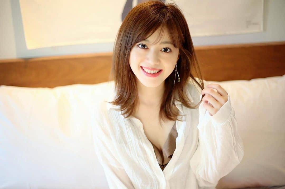 のインスタグラム：「2020年はお世話になりました✨ ありがとうございました💓  皆さんはどんな1年でしたか？？  私は、配信を多くしたり、 このアカウントを作ったり、 自分を見つめ直して 作戦を練れた年だったのかなと思います！  皆様との繋がりが深くなったり、 新しい繋がりも増えたと思う✨  2021年もよろしくお願いします🐮モー」