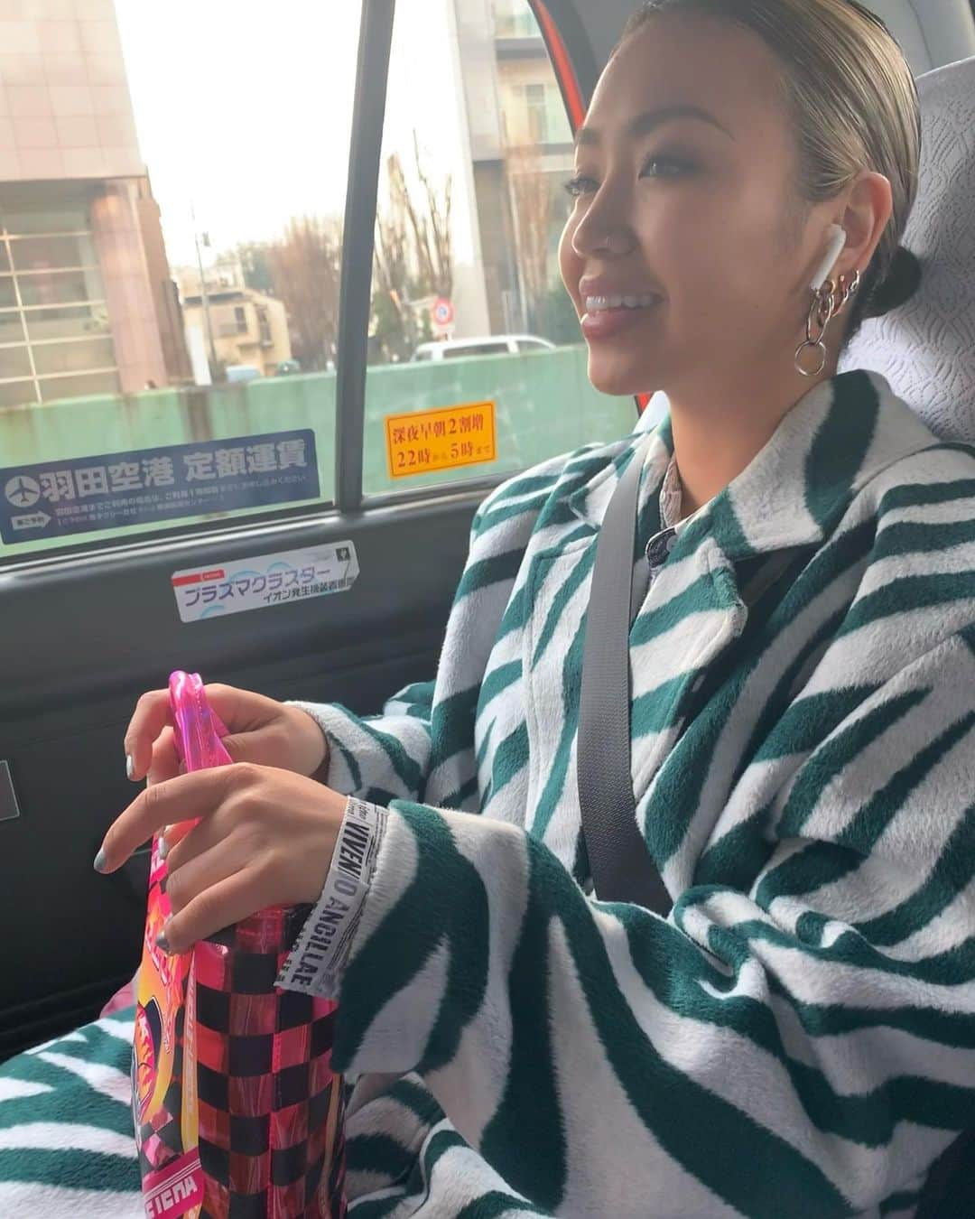 RIEHATAさんのインスタグラム写真 - (RIEHATAInstagram)「2020, i spent my whole year in JAPAN. 🇯🇵 first time in a long time.  Thank you TOKYO🗼🙏」12月31日 14時22分 - riehata