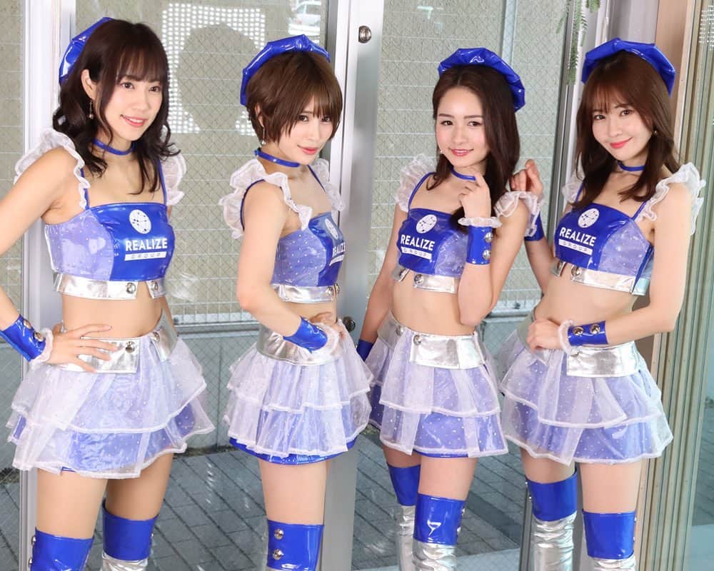 五十嵐みさのインスタグラム：「. 日本レースクイーン大賞コスチューム部門中間発表ベスト5にリアライズガールズ入っていました👏 これもみんなのおかげ😭💙 あともう少しの投票期間よろしくお願いします🙏 . #supergt#スーパーgt#レースクイーン#リアライズガールズ#コスチューム#コスチューム部門#日本レースクイーン大賞#kondoracing#リアライズコーポレーション」