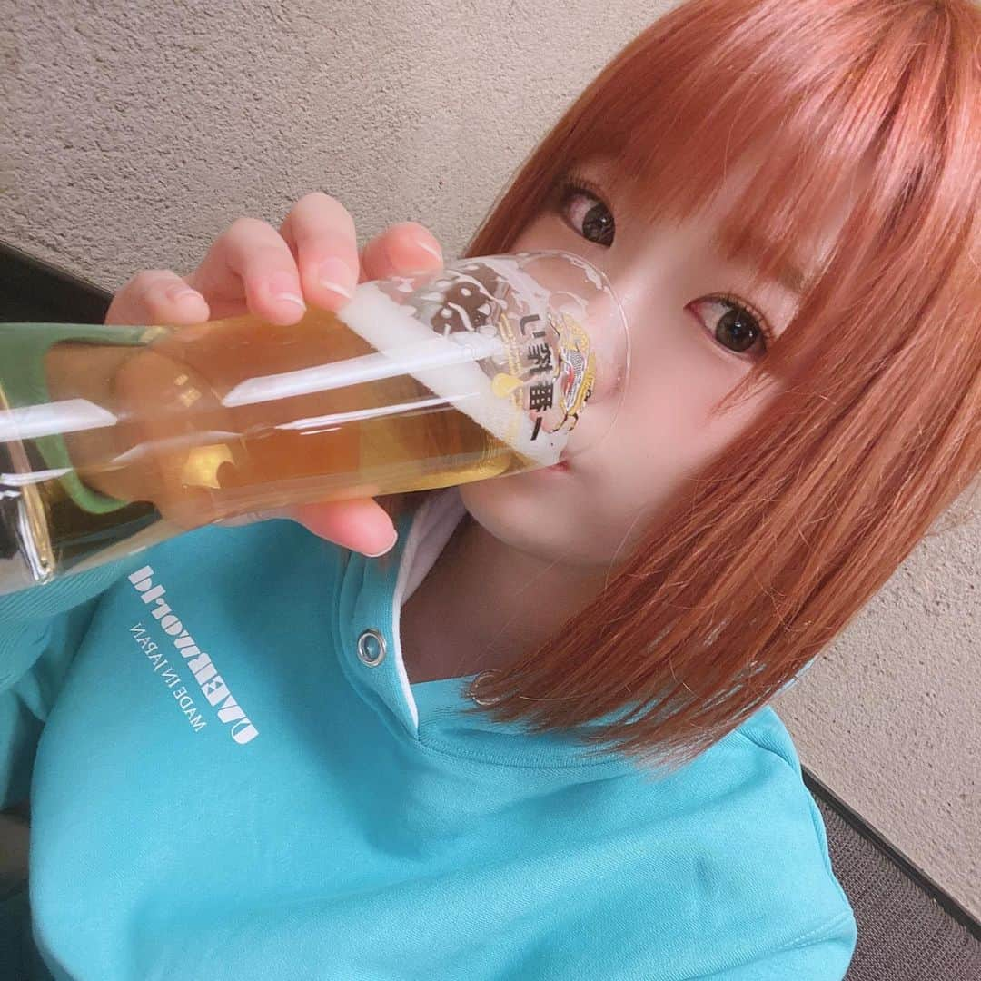 佐知子さんのインスタグラム写真 - (佐知子Instagram)「ビールすき💓  #ビール#UVERworld#福岡マリンメッセ」12月31日 14時44分 - sachiko_allpro