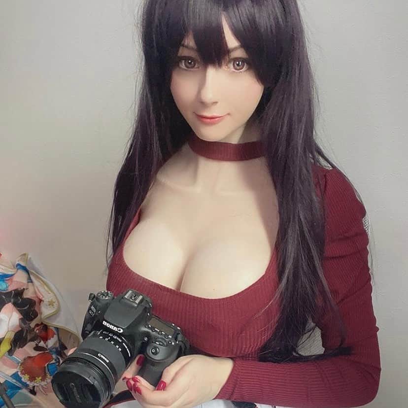 Hirari Ann（ヒラリー アン）のインスタグラム：「This year's top photos on Instagram! :) my top photo had 30k likes... I hope the Instagram gods will like me again next year 🤗🥰❤️」