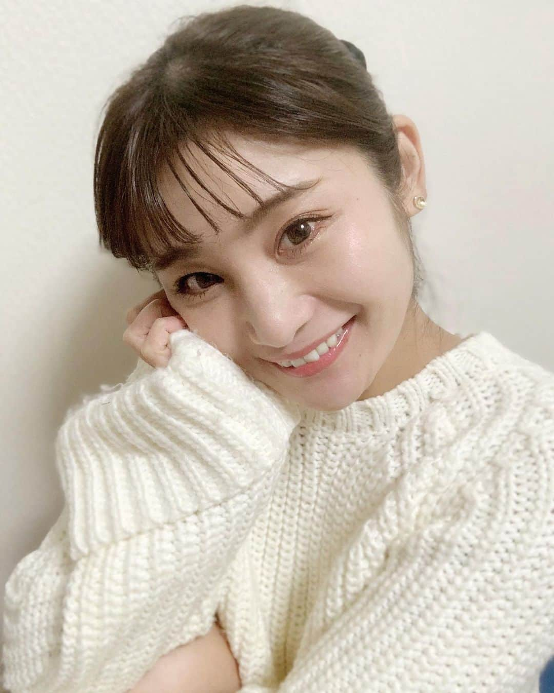 畑中奈緒美さんのインスタグラム写真 - (畑中奈緒美Instagram)「・ BYEBYE2020🕊 皆さん今年1年、本当にお疲れ様でした‼︎・ ・ ・ 今年の目標達成です✌️ そして関わってくれた全ての方々に感謝です✨ 来年もよろしくお願い致します‼︎ 良いお年をお迎えください😌・ ・ ・ #byebye2020」12月31日 15時33分 - hatanaka_naomi