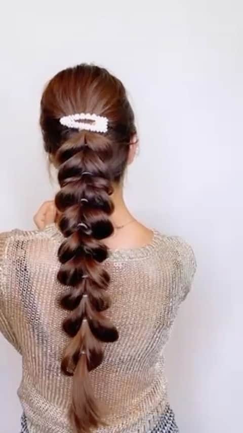 I N S T A B R A I Dのインスタグラム：「final braid tutorial of 2020 by the braid queen @braids_in_action... 2021 resolution (among many others...) is to master this braid! ✨💫」