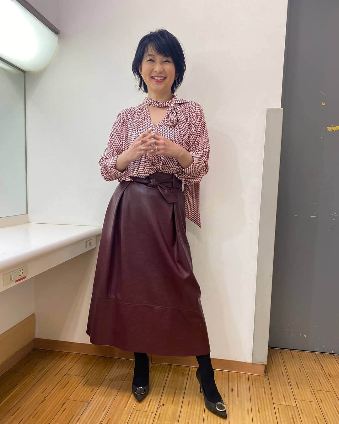 小島奈津子　エロ顔 小島奈津子さんのインスタグラム写真 - (小島奈津子Instagram)「2020*12*31 大晦日 今年の締めくくり #噂の東京マガジン  @naracamicie_jp @roomx601 今年もお付き合いいただきありがとうございました。  2021年は、笑顔が多い年になりますように。。。もう後ろは振り返ら ...