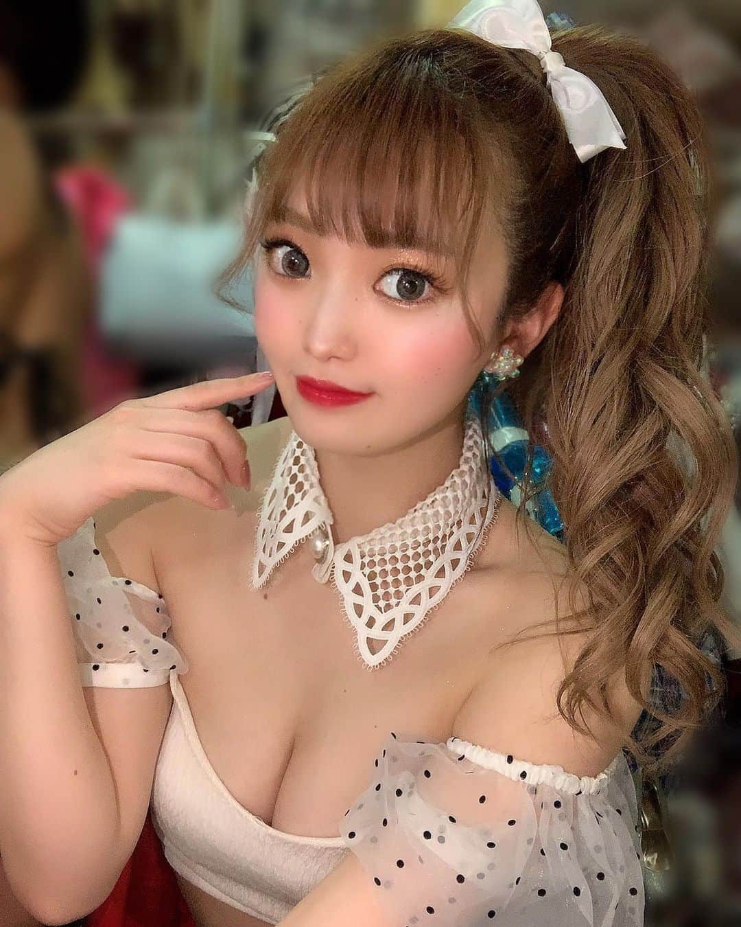 Ribonさんのインスタグラム写真 - (RibonInstagram)「六本木のアイドル！！！！ . . . . . .  #burlesque #burlesquetokyo #バーレスク東京 #撮影 #バーレスク #スーパーバーレスク #インスタ映え #エロカワ #sexy #セクシー #六本木 #歌舞伎町 #gogodancer #谷間 #暗髪カラー  #暗髪 #グラビア #ダンサー #かわいい #大人 #女子ウケ #キャバ嬢 #ヘアメ #ヘアメイク #インスタ女子 #前髪ぱっつん #selfie #アイドル #ポニーテール」12月31日 8時42分 - ribon_burlesque