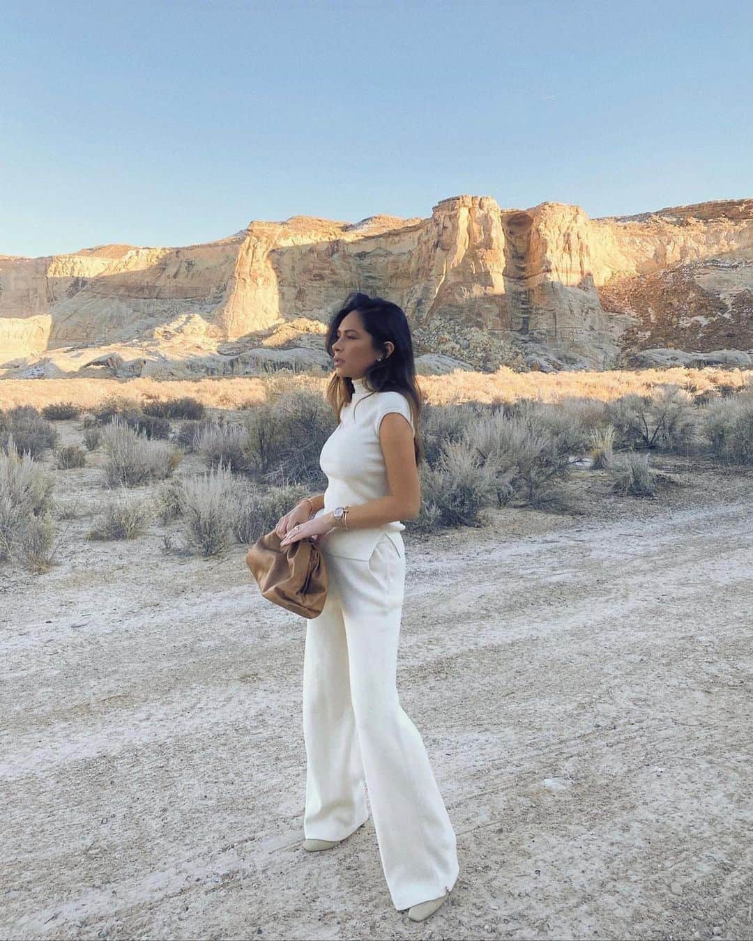 Marianna Hewittのインスタグラム：「recycling last years pictures again 🔁 last new years at my fav place」
