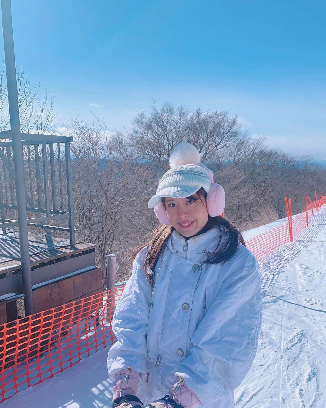 上野瑚子さんのインスタグラム写真 - (上野瑚子Instagram)「⛷ . . . #私をスキーに連れてって #スキー #スキー女子 #スキーウェア #ゲレンデ #ski #雪 #winter #wintersport」12月31日 15時59分 - koko08_xx