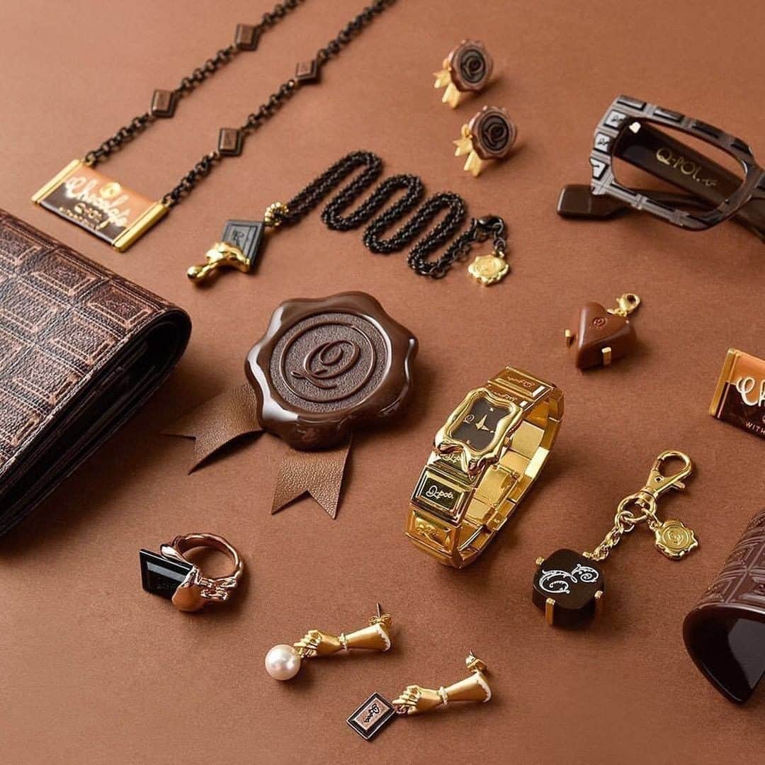 のインスタグラム：「Chocolate is our signature motif. 🍫 Every time we fall in love with the sweet magic✨  Our chocolate is no calorie, no guilty. 💞 Let's treat yourself with lovely pieces...  #qpot #qpotjapan #キューポット #chocolate #qpotchocolate #chocolateholic #chocolateaddiction #chocolatecollection」