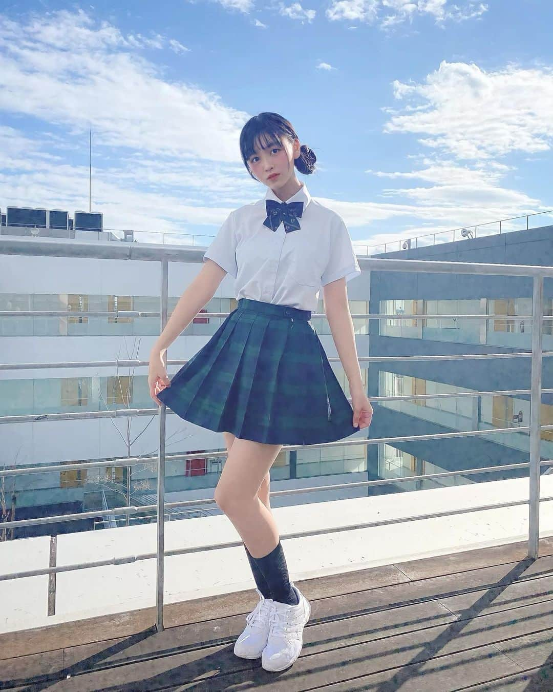 AIRIさんのインスタグラム写真 - (AIRIInstagram)「今年も楽しい1年でした💖🥺🐭 . . #PiXMiX #アイドル #idol #偶像 #制服 #セーラー服 #MV #高校生 #撮影 #大晦日 #2020 #青空 #インスタ映え #今年 #も #ありがとう #ございました #jk #fjk #NewYear'sEve #thanks」12月31日 11時12分 - aylin200442