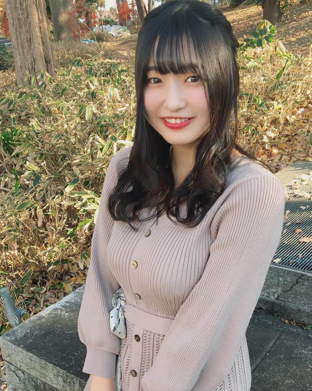 我妻ゆりかさんのインスタグラム写真 - (我妻ゆりかInstagram)「今年ももう明日でおわりだねん！🦖💗」12月31日 11時22分 - wagatsuma_yurika