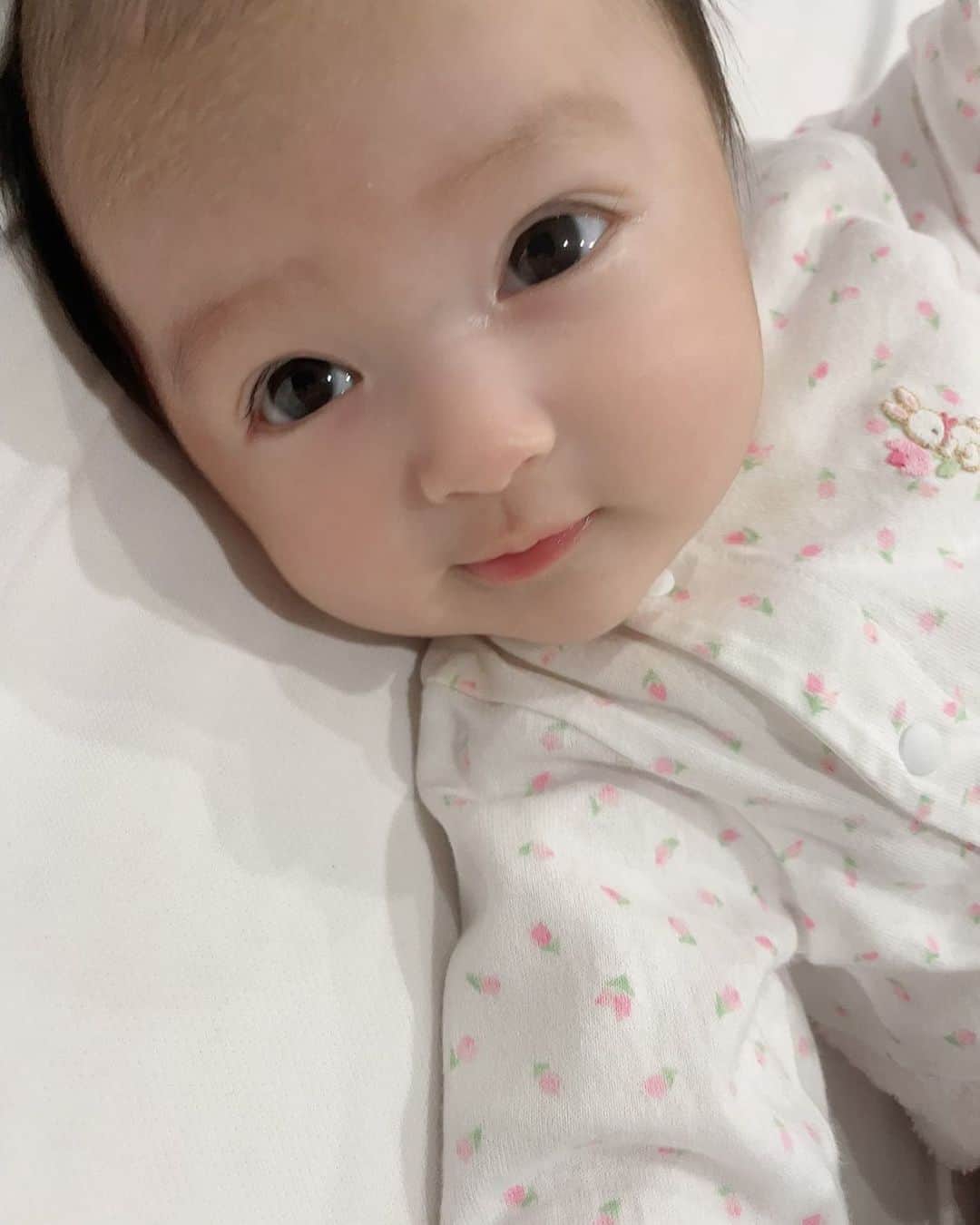 アレクサンダーさんのインスタグラム写真 アレクサンダーinstagram 今年最後の美人ちゃん写真かな 大人しい美人ちゃんです 女の子は楽だな W Nina Hermana Bebe 赤ちゃん 12月31日 11時28分 Alexanderfriends