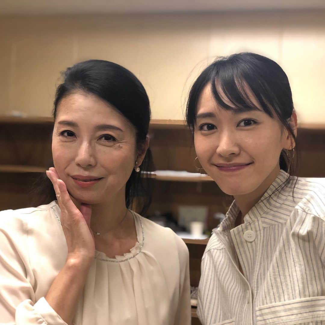 高橋ひとみさんのインスタグラム写真 - (高橋ひとみInstagram)「TBS系　新春ドラマスペシャルドラマ 『逃げるは恥だが役に立つ 頑張れ人類！ 新春スペシャル！！』 1月2日（土） 21:00〜放送 津崎家💓 #逃げるは恥だが役に立つ  #逃げるは恥だが役に立つ新春スペシャル  #新垣結衣　さん #星野源　さん #モロ師岡　さん #津崎家 #tbs新春ドラマスペシャル」12月31日 12時13分 - hitomi_momoe