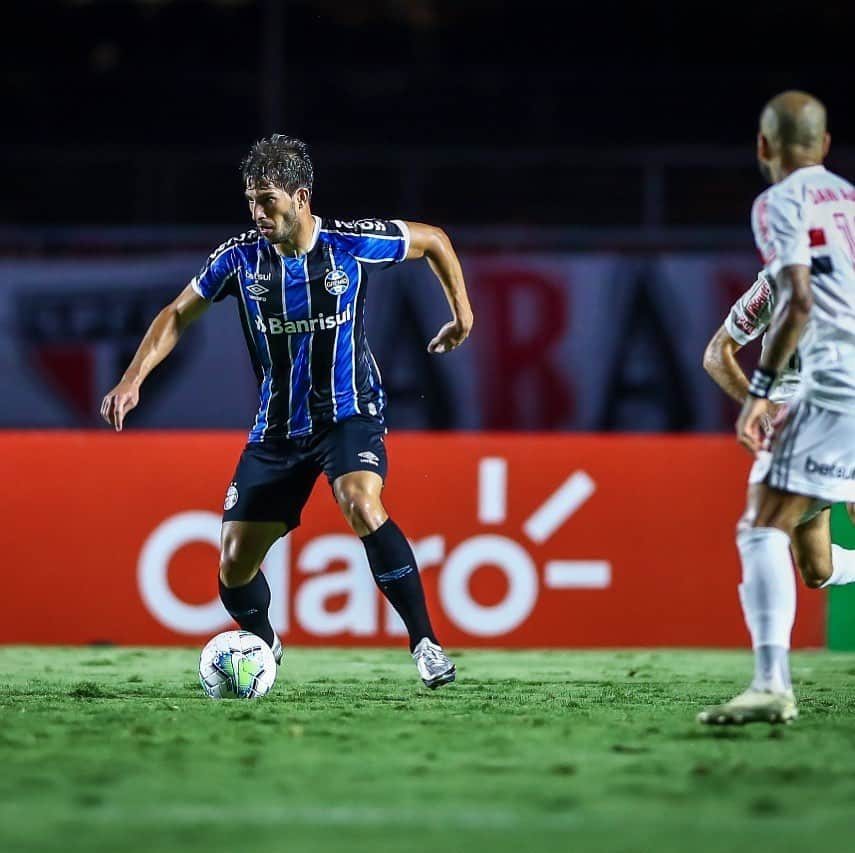 ルーカス・シウヴァ・ボルジェスのインスタグラム：「Rumo a Final! Dalhe Tricolor 🇧🇼💪🏼」