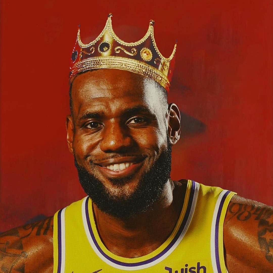 コモンのインスタグラム：「Happy Born Day @kingjames  You are one the Greatest To Ever Do It.  Keep continuing to inspire.  For what you do on and off the court, we celebrate you!  Love」