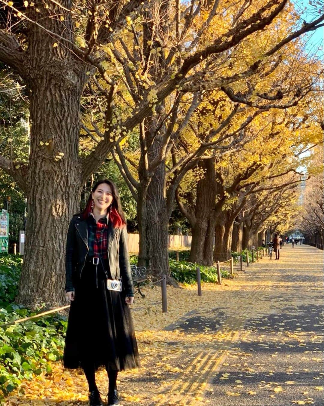 矢部あやのインスタグラム：「2020年はいろんな人に支えられました。 2021年はそれを返せる年にしたいです。 ・」