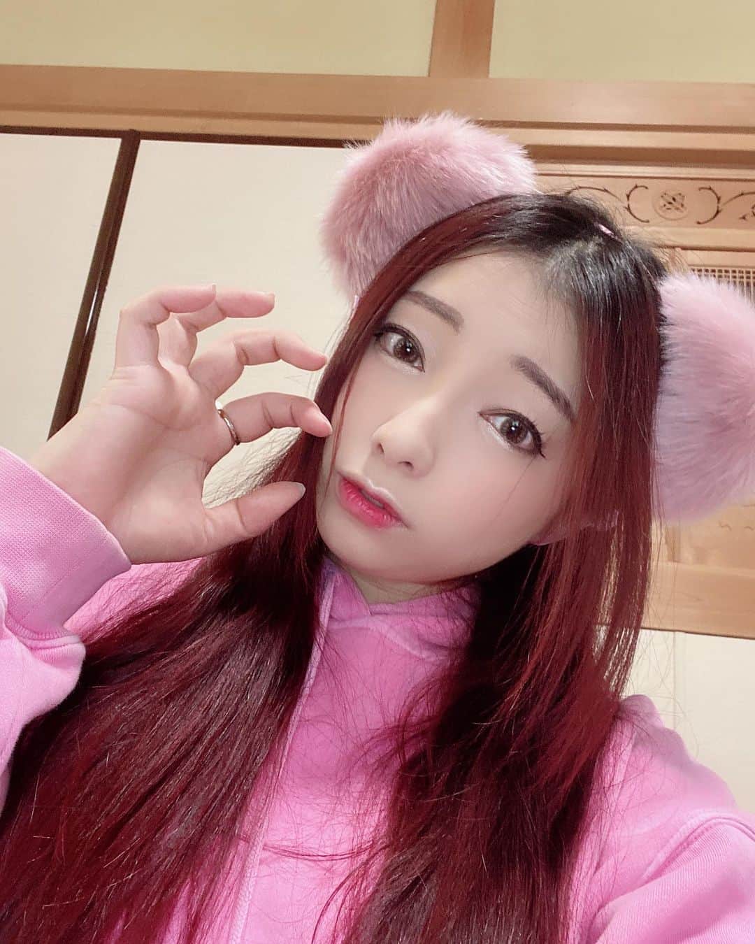 ツナマヨのインスタグラム：「今日は新宿で大晦日イベント❤ 一軒家を借り切ってみんなでだらだら過ごすよ〜ん💕」