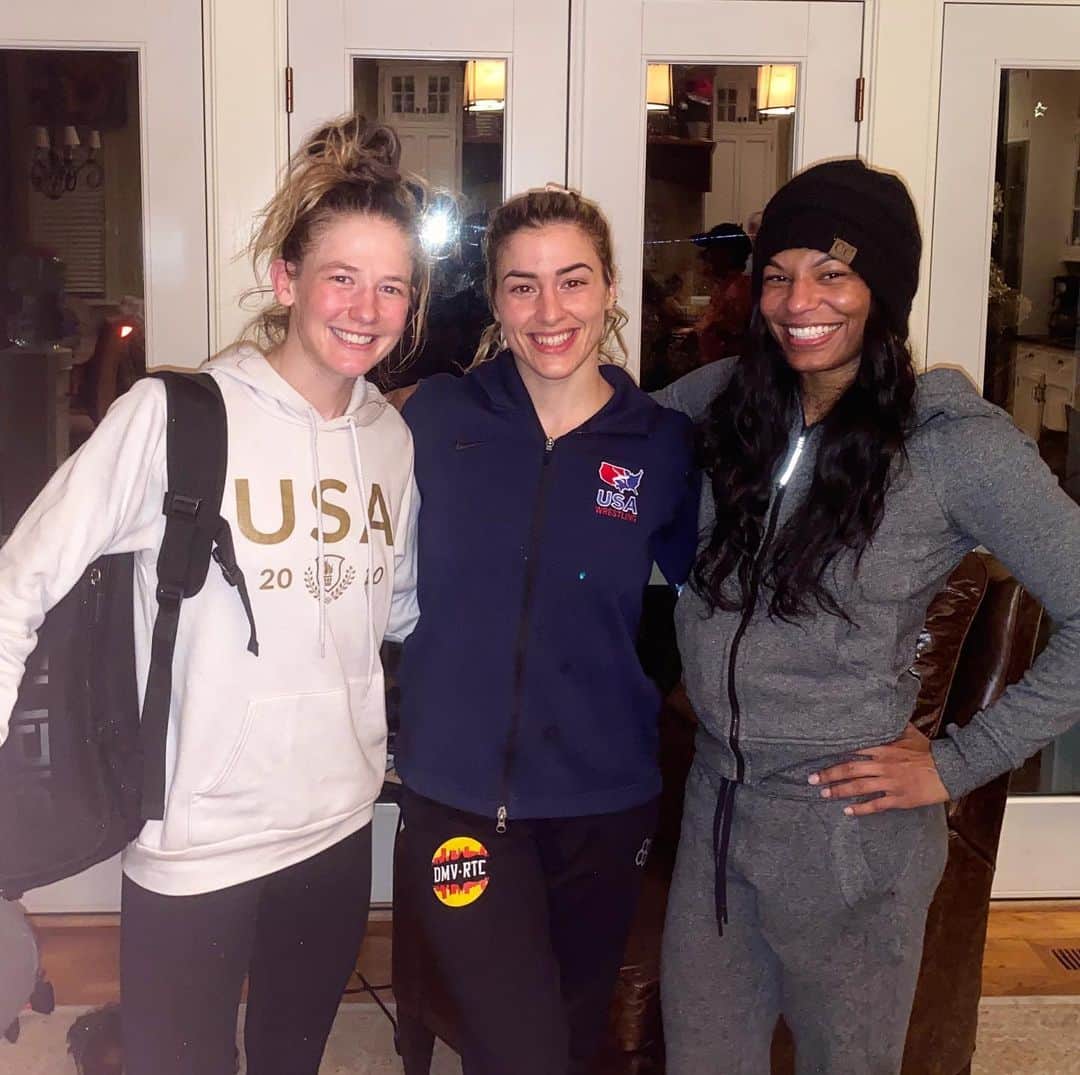 ヘレン・マロウリスのインスタグラム：「A good mini training camp so far with these studs!! 🤼‍♀️Iron sharpens iron ⚒Grateful for @sarhilde and @jacarra016 coming all the way to Maryland to train together when our December team camp got cancelled this past month. #wrestling #olympics #tokyo2020 #2021 #training #camp #teamusa」