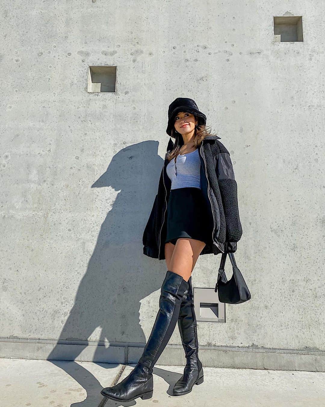 のインスタグラム：「𝟹𝟷/𝟷𝟸/𝟸𝟶﻿ ﻿ #lastday #2020 #japan #newyearseve #大晦日 #日本 #ootd #fashion #outfitoftheday #miyastyle #prettylittlething #mood #love #zara #prada」