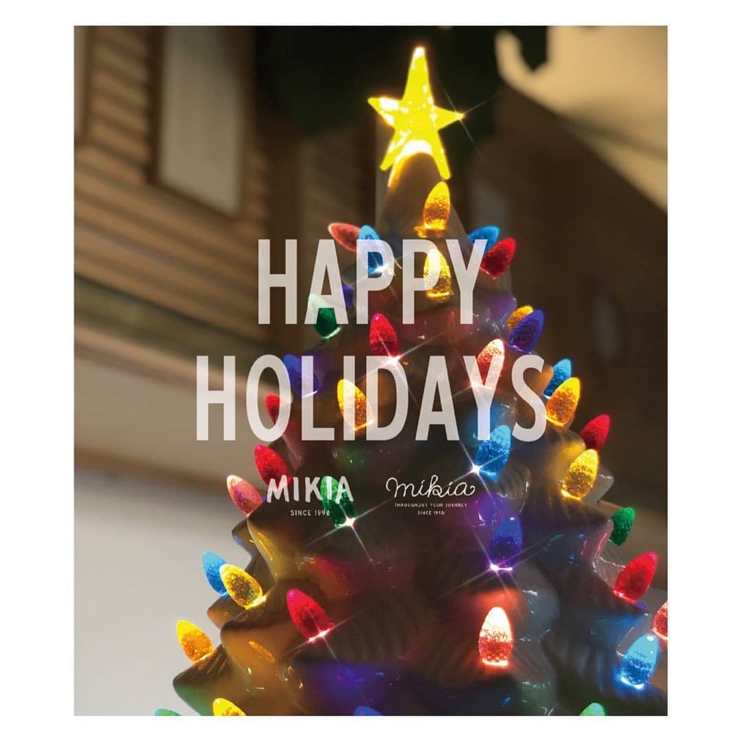 ミキアのインスタグラム：「Happy Holidays!」