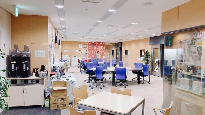 のインスタグラム：「大晦日の文化放送、 いつもより広く感じるフロアで記念写真。 今朝もお聴きいただきありがとうございました😊 来年もどうぞよろしくお願いします🙏✨  #仕事納め2020 #大晦日」