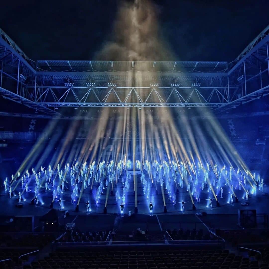 Sensationのインスタグラム：「Thank you for all the support and heartfelt messages we've received throughout this difficult year. We are truly touched by all the love you gave us and can’t wait to return the favour.   Let’s leave 2020 behind us and make 2021 the year where we go Beyond!  Happy New Year 🥂」