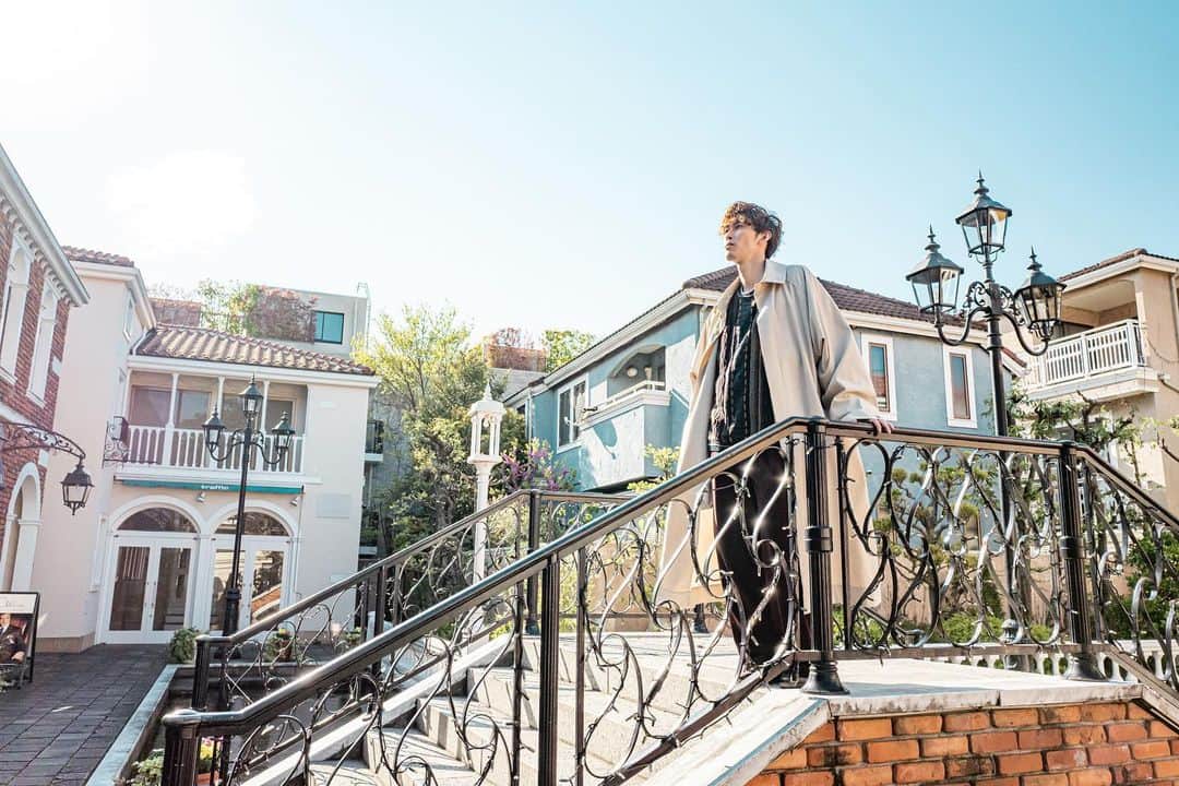 穴井隆文のインスタグラム：「2020年ありがとうございました！﻿ ﻿ 大変な一年になってしまいましたが、そんな中でも、繋がれた人、関わってくださった方々に本当に感謝です！﻿ ﻿ 自分と向き合ういい機会になったし、得られたものもある。﻿ ﻿ 来年はそれを形にして、色々チャレンジしていきたいと思います！﻿ ﻿ 来年もよろしくお願いします！！﻿ ﻿ #taabow﻿ #2020﻿ #2021」