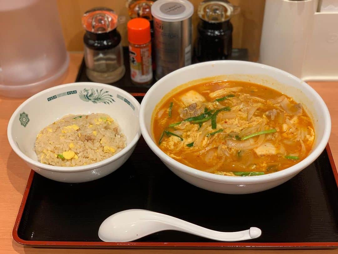 SUSURUのグルメインスタ