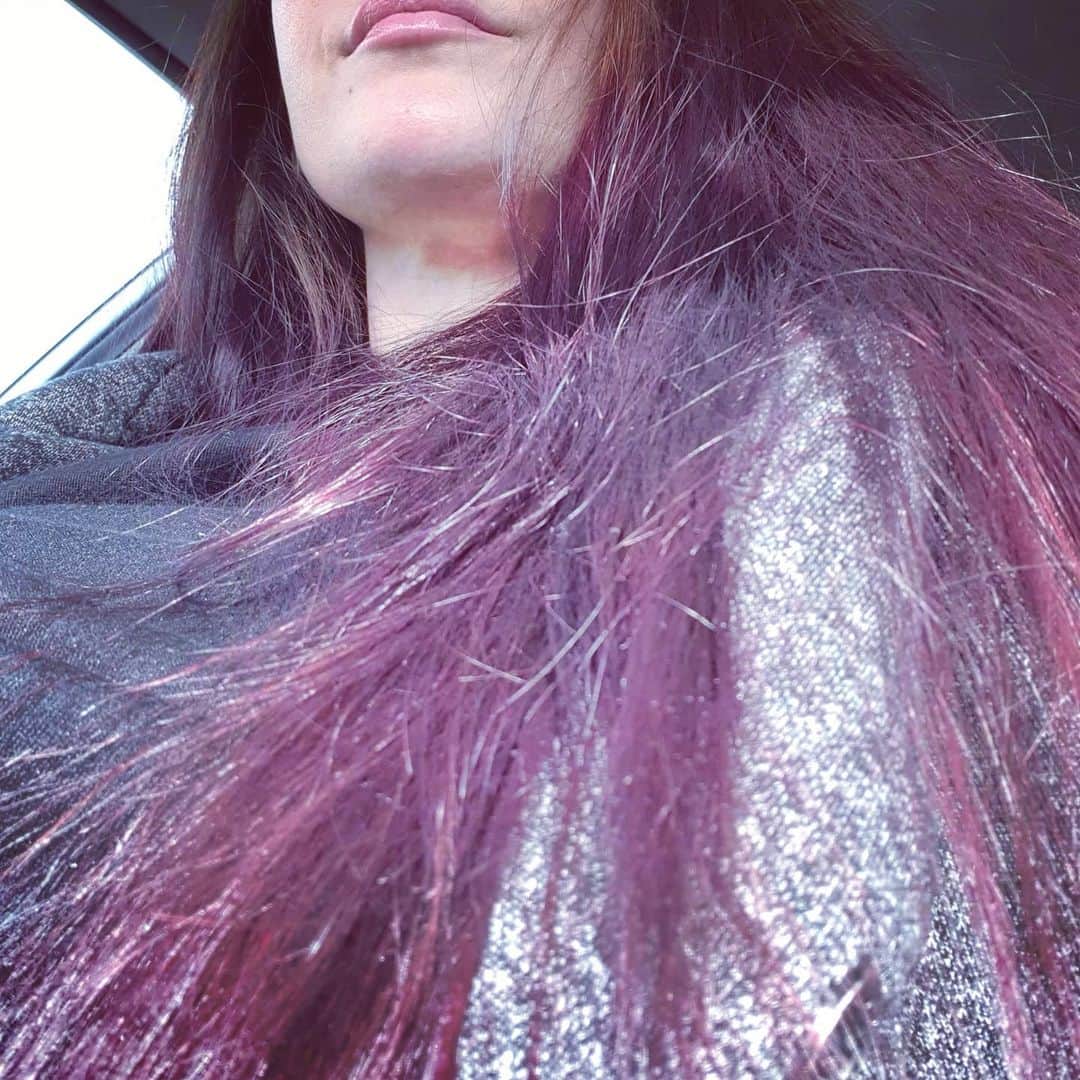 ミーシャ・テイトさんのインスタグラム写真 - (ミーシャ・テイトInstagram)「New Year, New Hair, same me! Always striving to be better but never losing sight of the  things that keep me who I am. . #purplehairdontcare #claudebaruksalon #signaturesalon #fashionshowmall #fashionshowmalllasvegas #lasvegas #vegas #happynewyear #nye #happynye #2021 #goodbye2020 #goaldigger #2021goals #hereicome #bigthingstocome」12月31日 23時53分 - mieshatate